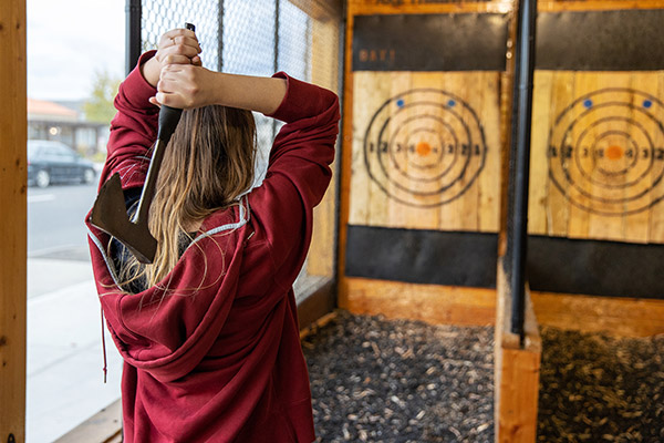 What to expect when axe throwing