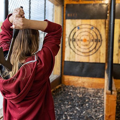 What to expect when axe throwing